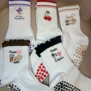 PILATES & BARRE SOCKS